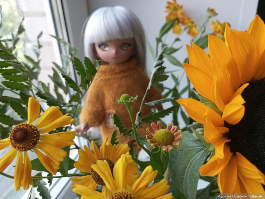 Девочки и букеты — Коллекции игровых кукол (Playline): фото полок (фото 7)
