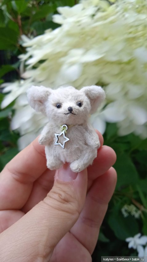 Маленький лисёнок на большой высоте