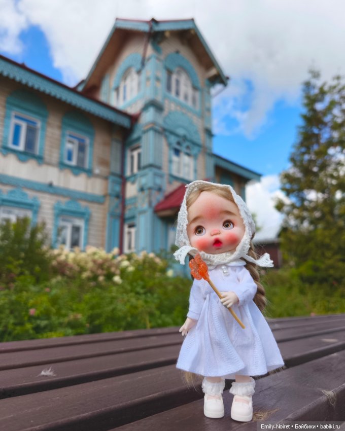 Прогулка в Орловском — Коллекции игровых кукол (Playline): фото полок