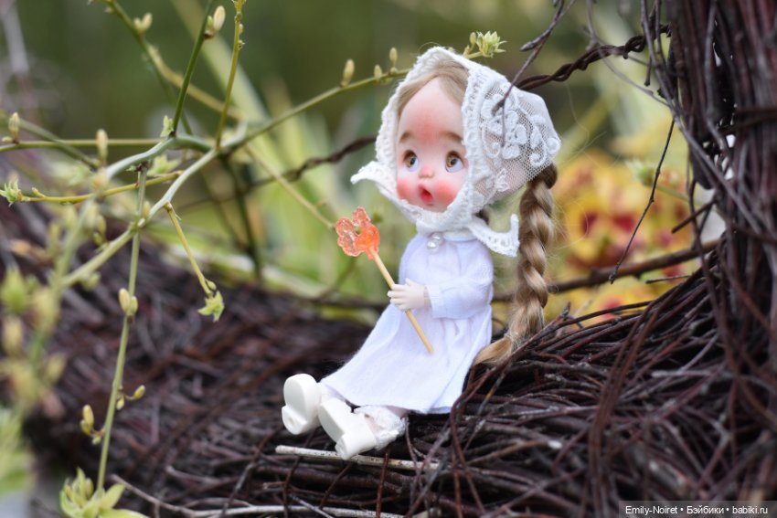 Прогулка в Орловском — Коллекции игровых кукол (Playline): фото полок