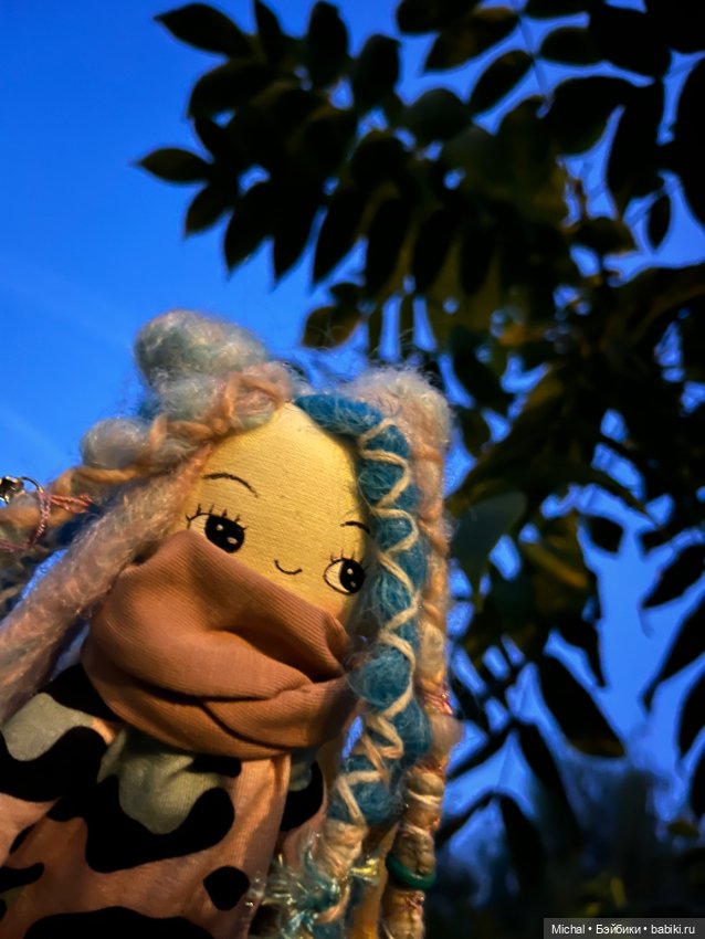 Сумерки — сиреневые, цветы — синие… Или наоборот (фото 10)