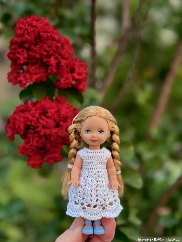 Немного о цвете — Коллекции игровых кукол (Playline): фото полок