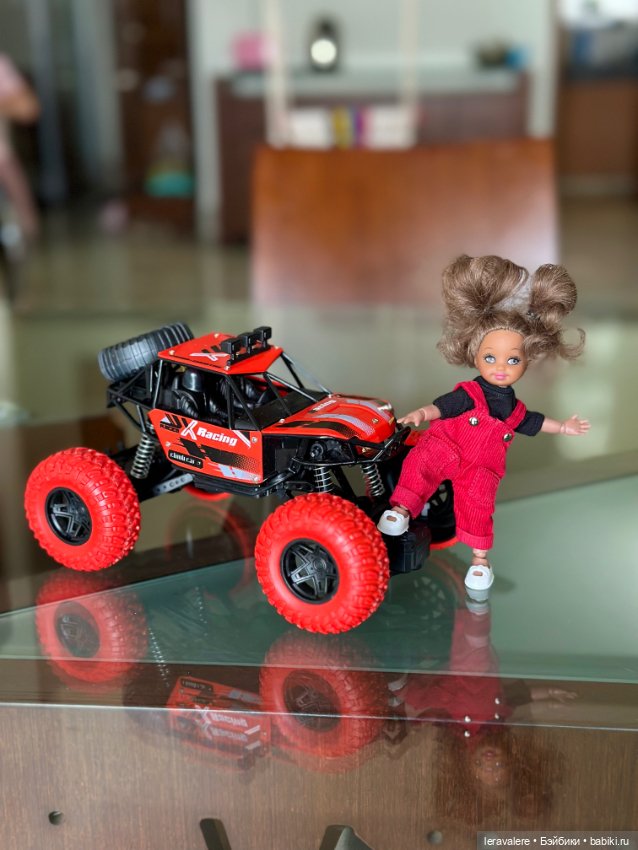 Немного о цвете — Коллекции игровых кукол (Playline): фото полок