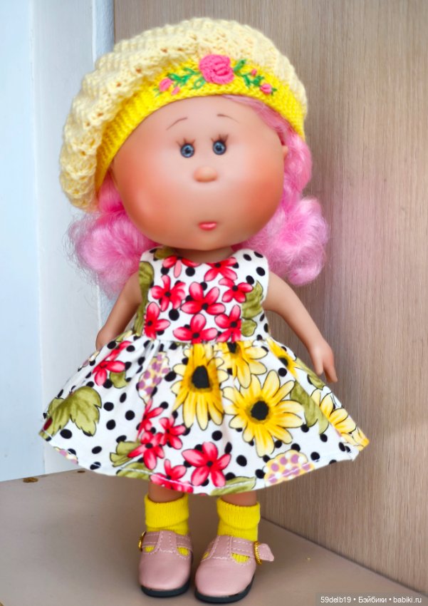 Новый яркий нарядик с вышивкой для Мии 23 см (фото 3)