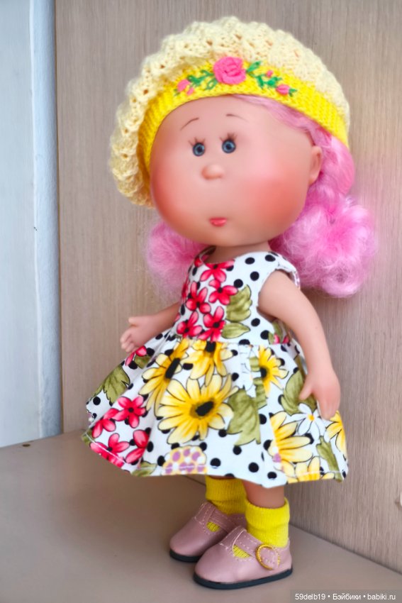 Новый яркий нарядик с вышивкой для Мии 23 см (фото 2)