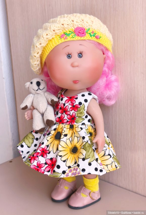 Новый яркий нарядик с вышивкой для Мии 23 см (фото 5)