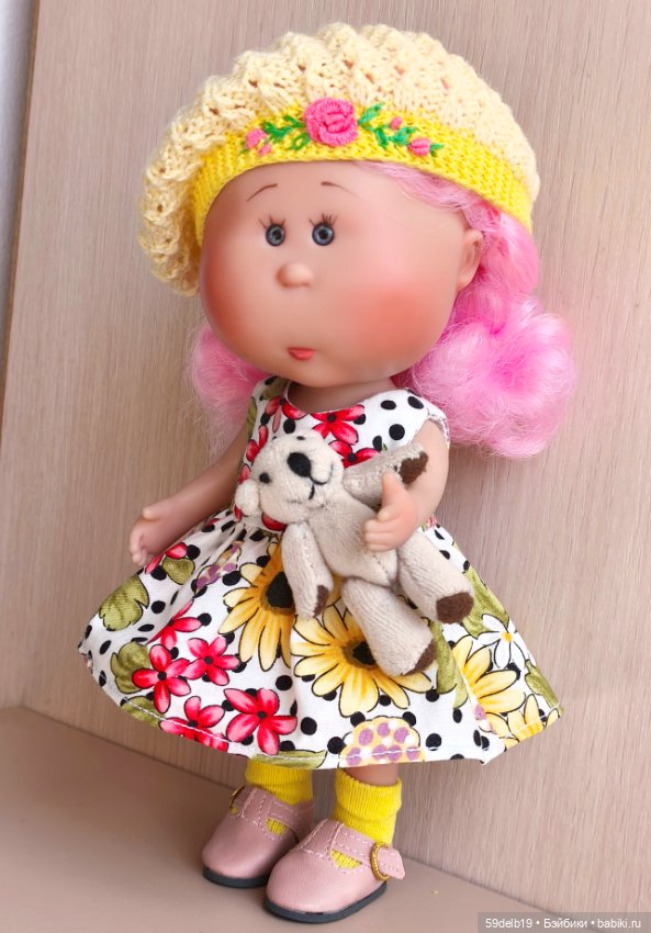 Новый яркий нарядик с вышивкой для Мии 23 см (фото 4)