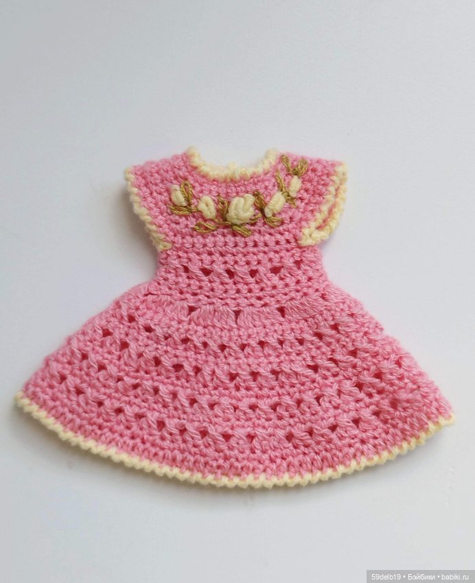 Платье крючком с вышивкой рококо для баболи 16 см (фото 4)