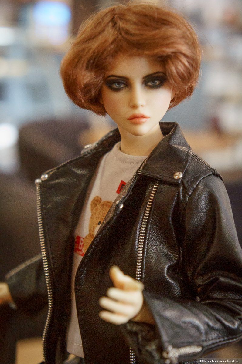 Джинсы и косуха для Дианы от DollsheCraft