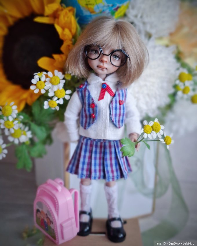 С новым годом! 💼📚📐 — Одежда и обувь для кукол своими руками: фото (фото 2)