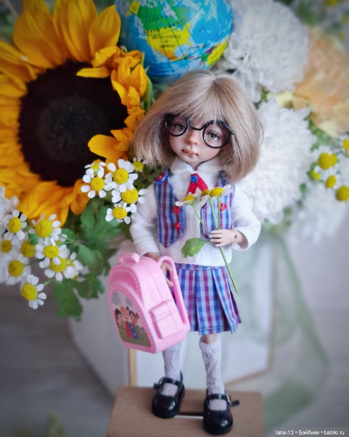 С новым годом! 💼📚📐 — Одежда и обувь для кукол своими руками: фото