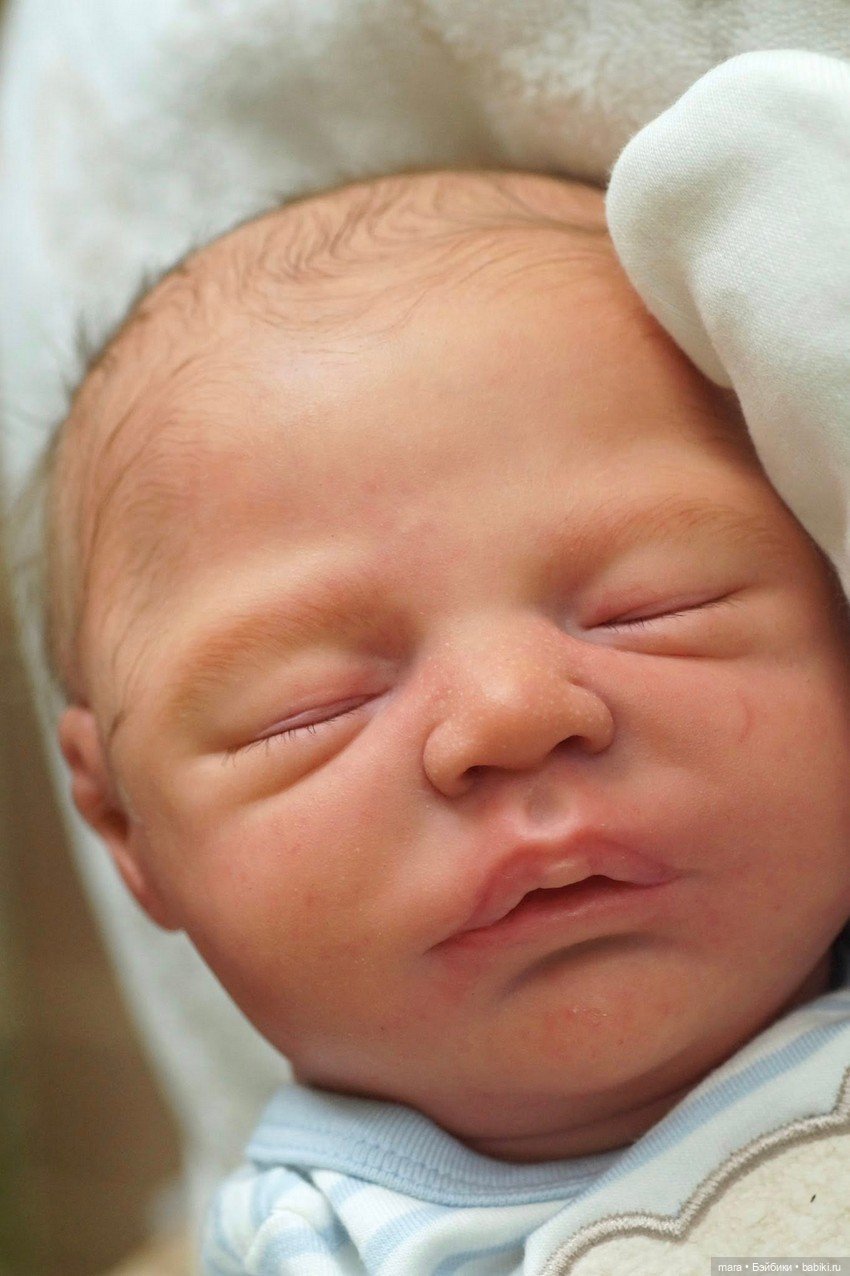 Aerith скульптора Kristie Sohn-Carwithen, автор прототипа Lilly Gold (фото 2)