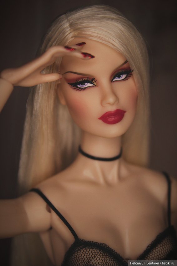 Surrealist Gala Véronique Perrin. Моя новенькая волчица (фото 6)