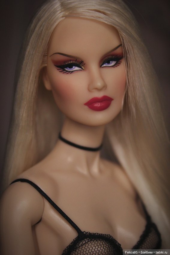 Surrealist Gala Véronique Perrin. Моя новенькая волчица