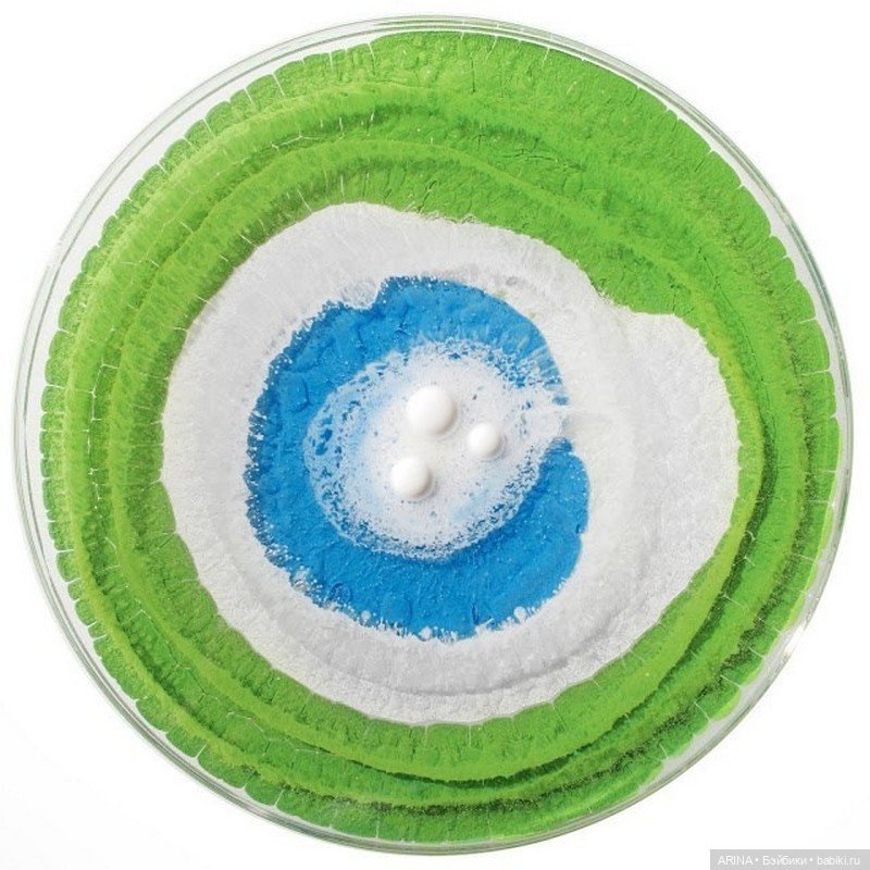 Klari Reis - картины в чашке Петри (фото 4)