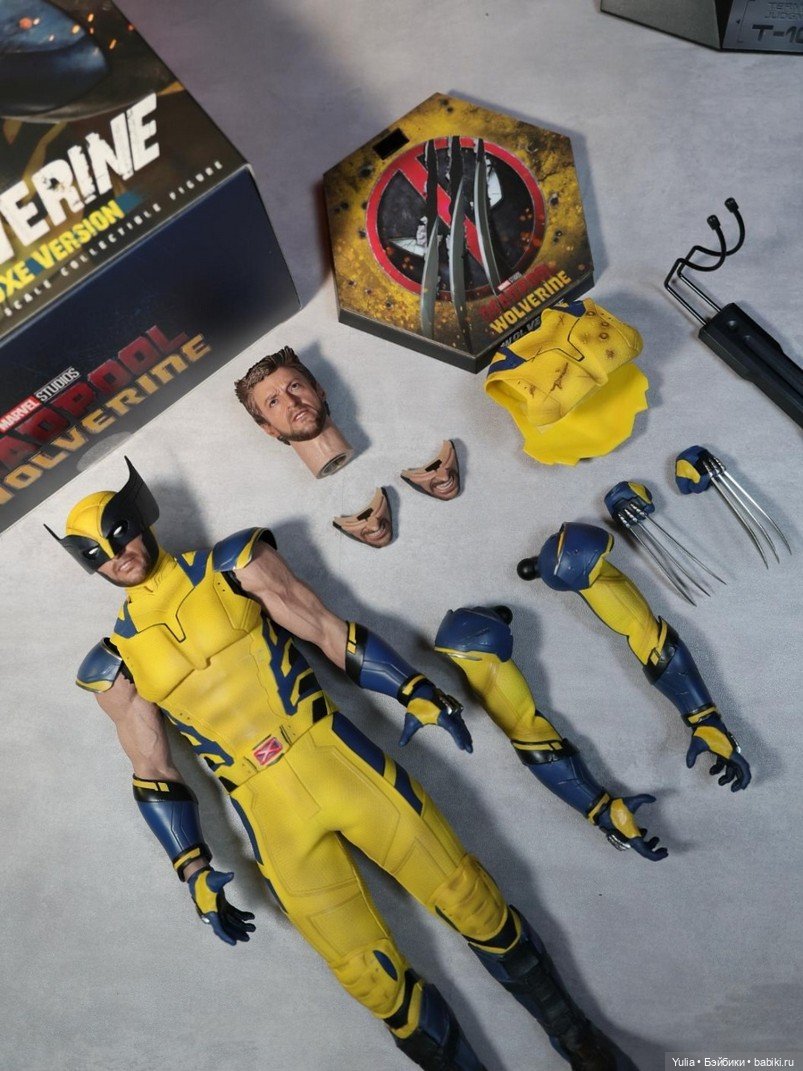 Фигурка Росомахи - Hot Toys (фото 5)