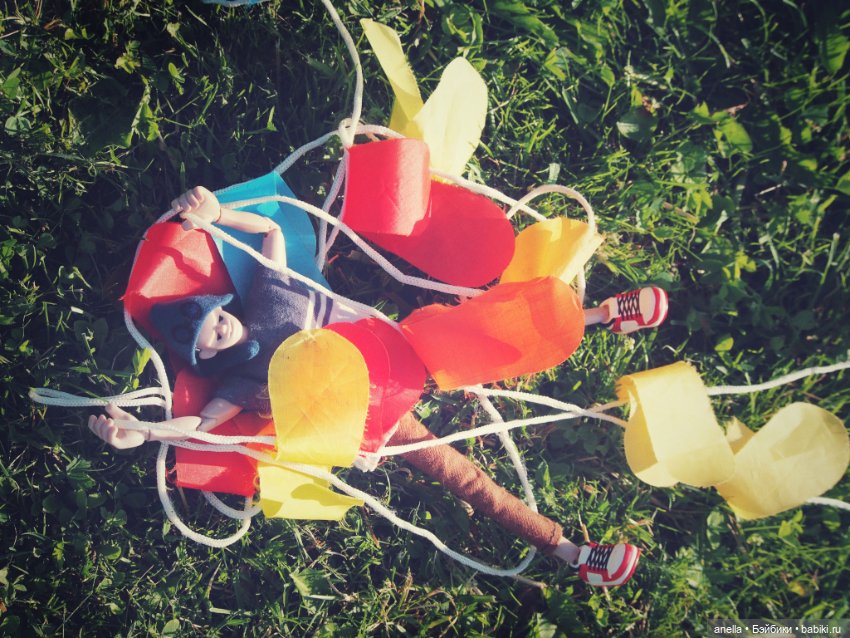 Дик. День полётов — Экшн