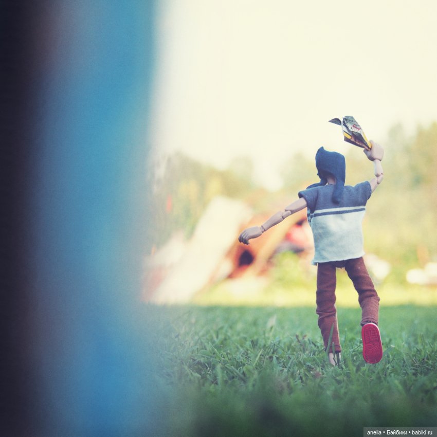 Дик. День полётов — Экшн