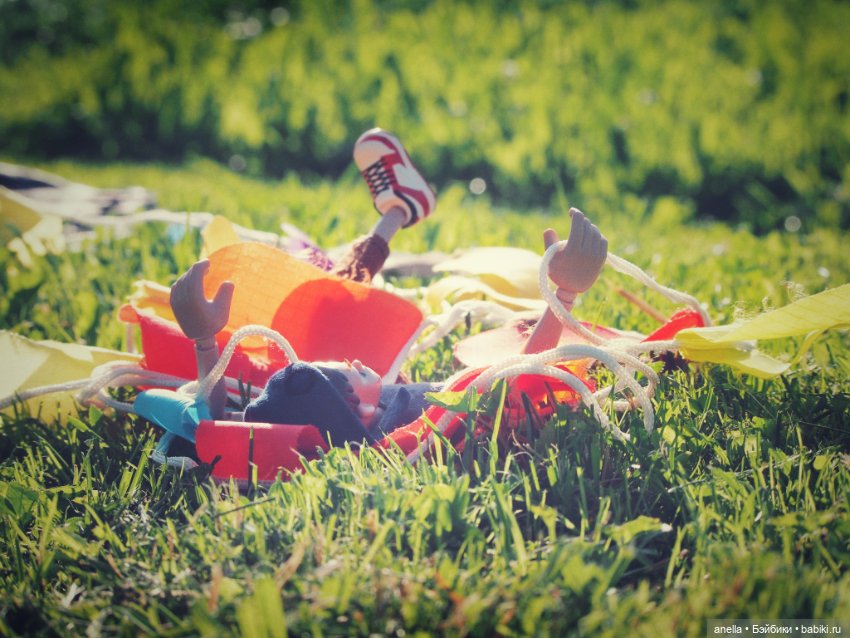 Дик. День полётов — Экшн