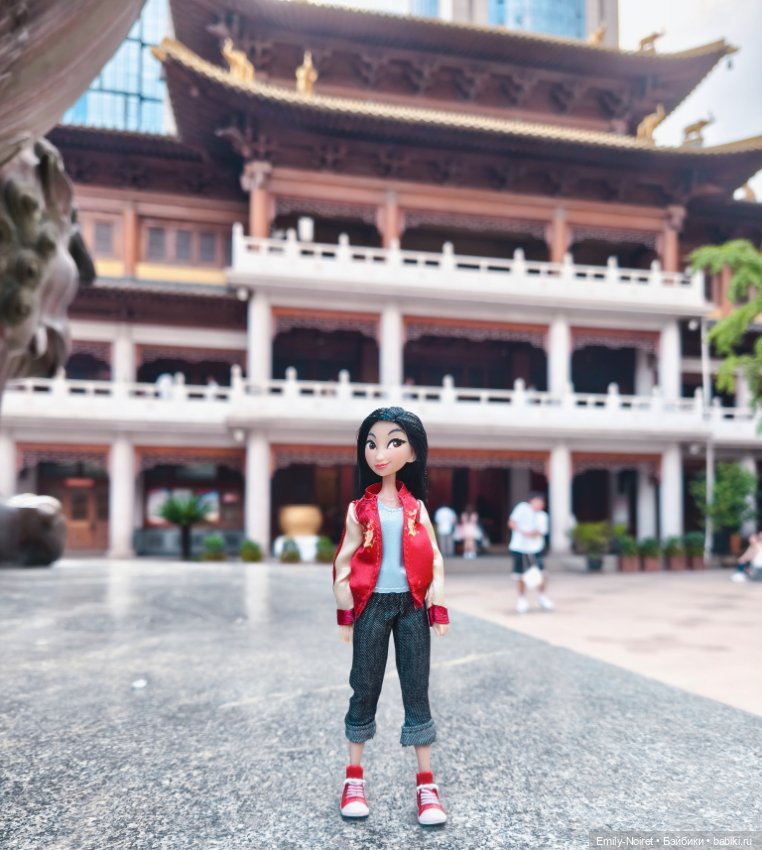 Шанхайский полдень: Храм мира и спокойствия