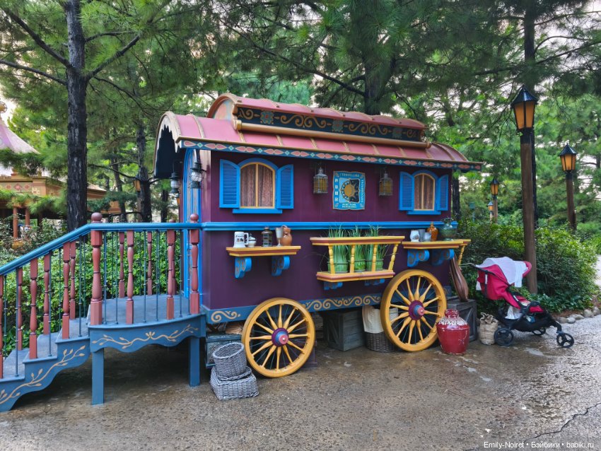 Шанхайский полдень: Диснейленд (часть 2)