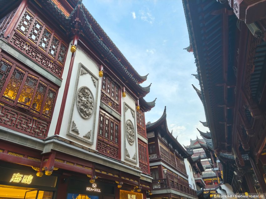 Шанхайский полдень: Вокруг гостиницы