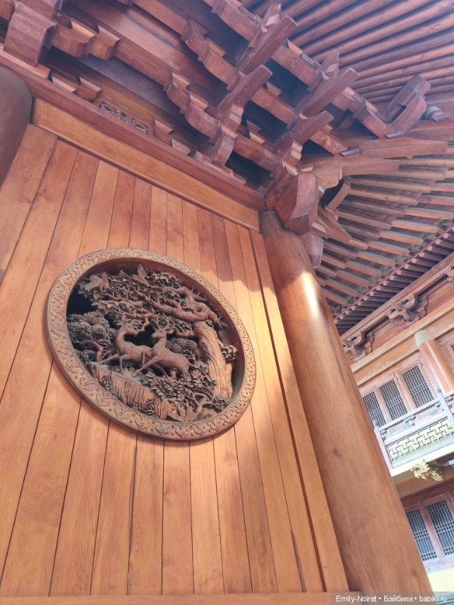 Шанхайский полдень: Храм мира и спокойствия