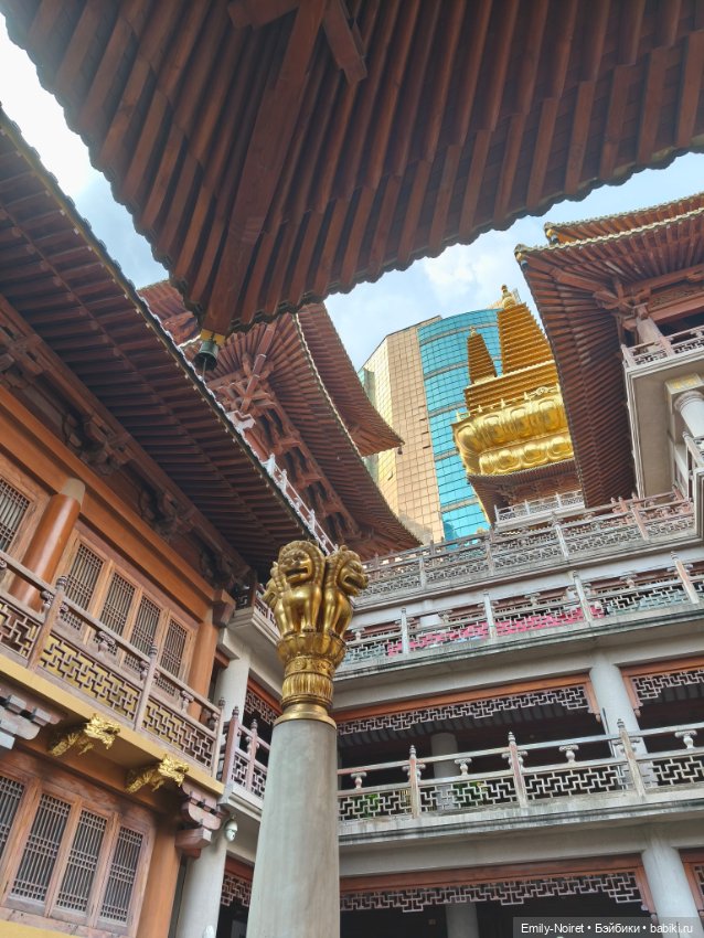 Шанхайский полдень: Храм мира и спокойствия