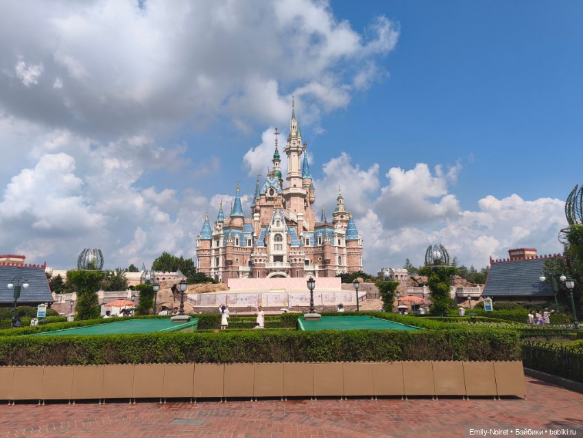 Шанхайский полдень: Диснейленд (часть 1)