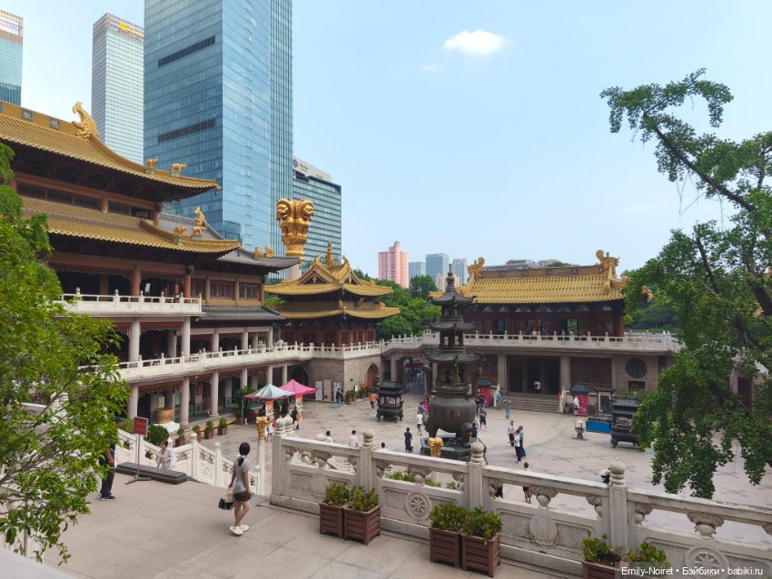 Шанхайский полдень: Храм мира и спокойствия