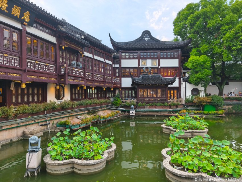 Шанхайский полдень: Вокруг гостиницы