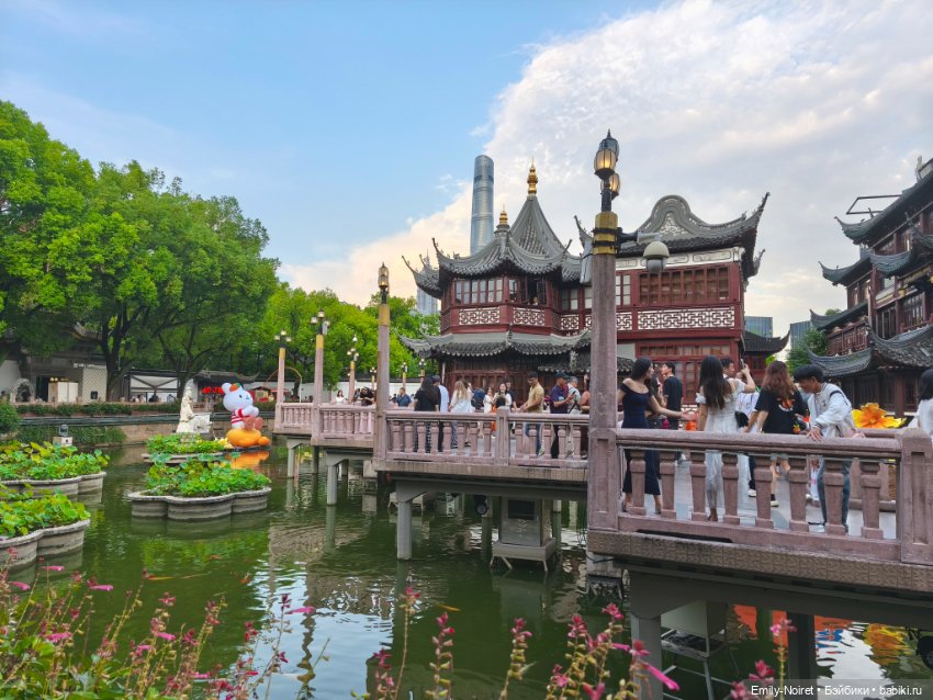 Шанхайский полдень: Вокруг гостиницы