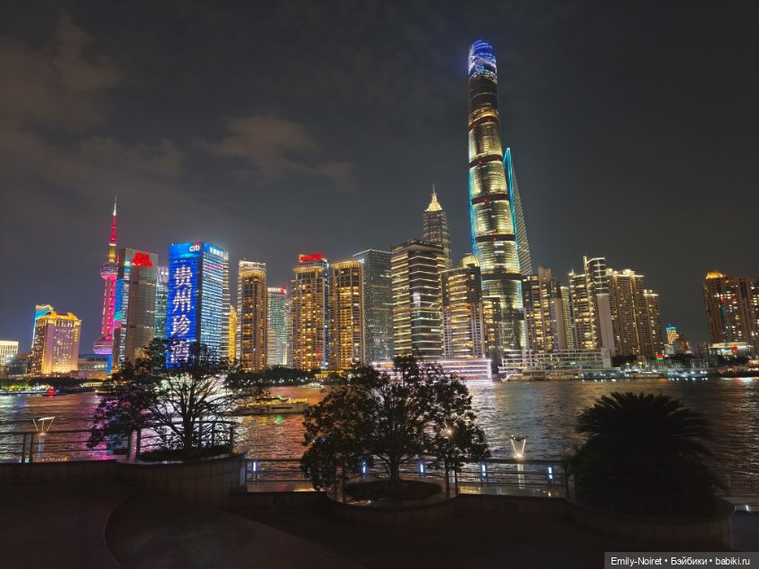 Шанхайский полдень: Храм Нефритового Будды