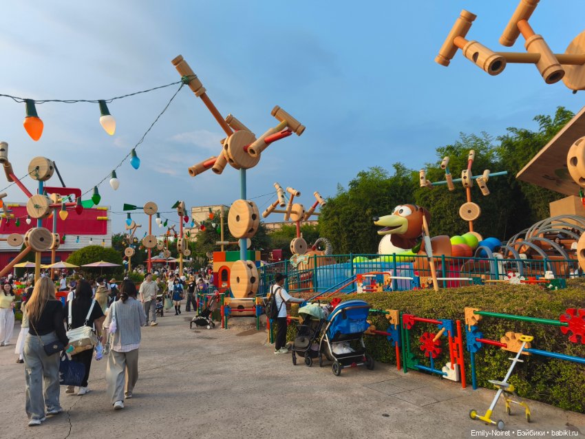 Шанхайский полдень: Диснейленд (часть 2)