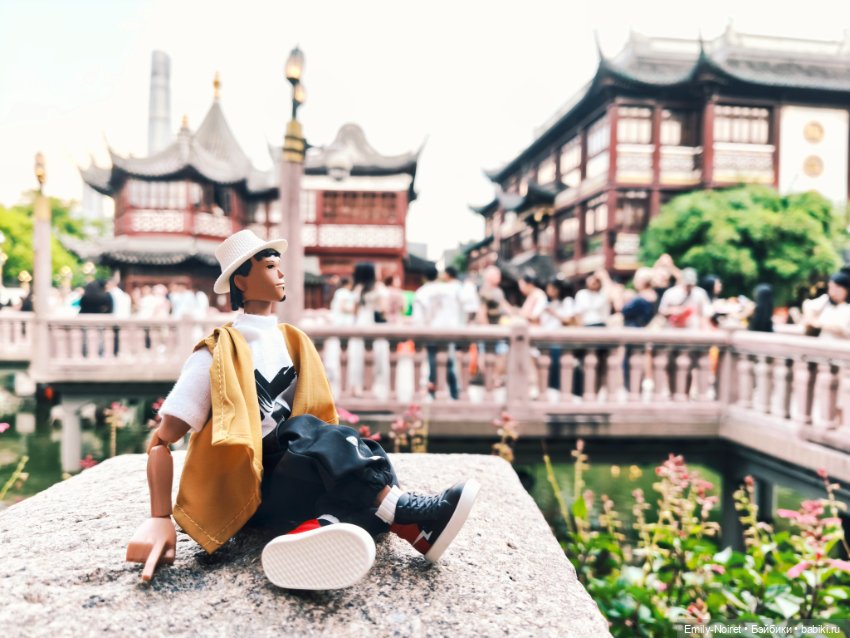 Шанхайский полдень: Вокруг гостиницы