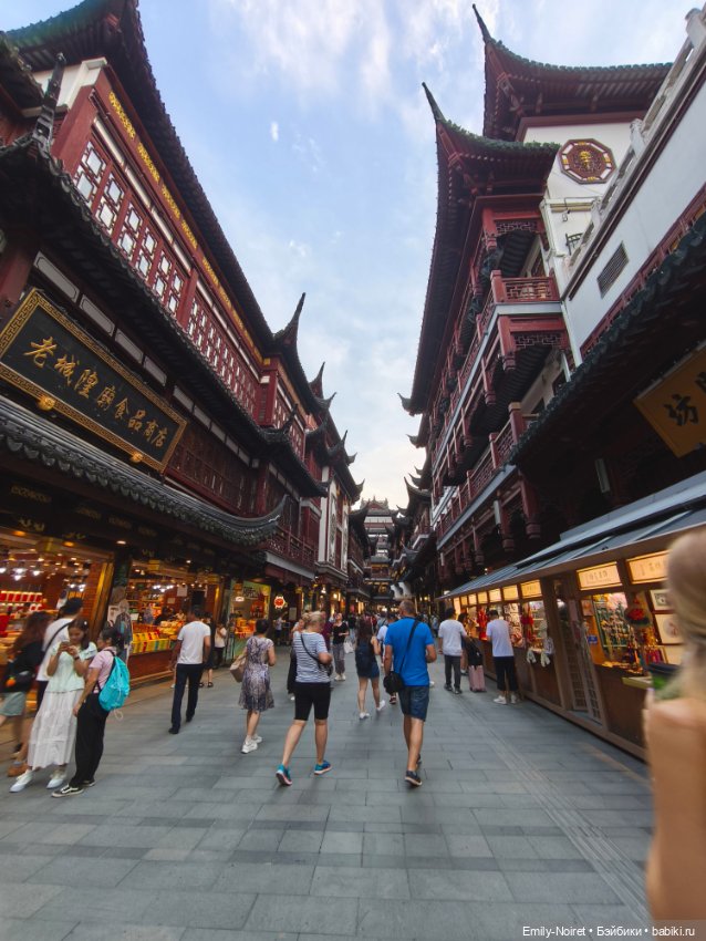 Шанхайский полдень: Вокруг гостиницы