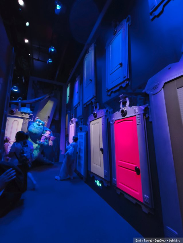 Шанхайский полдень: Диснейленд (часть 2)