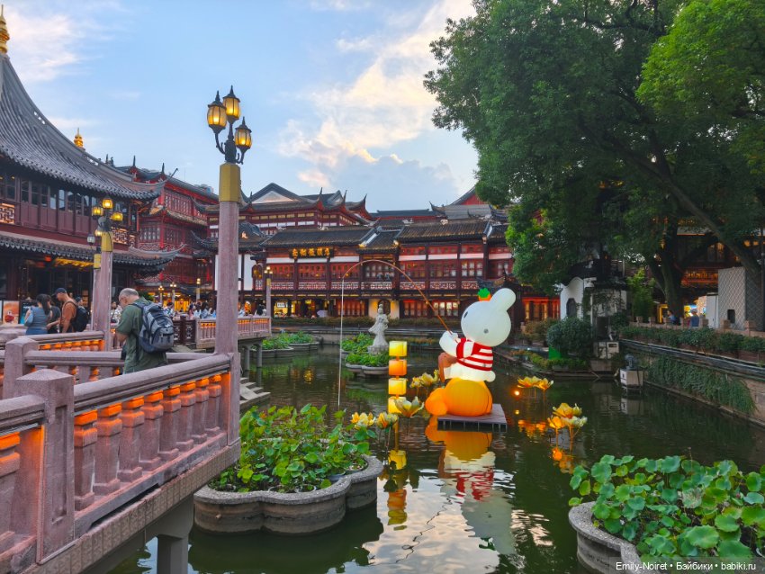 Шанхайский полдень: Вокруг гостиницы