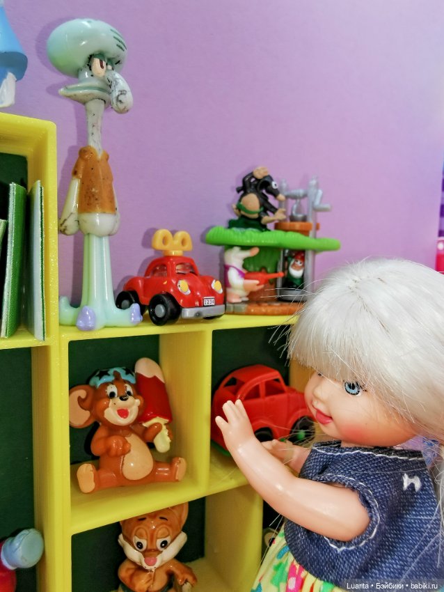 Детская комнатка с напечатанной мебелью