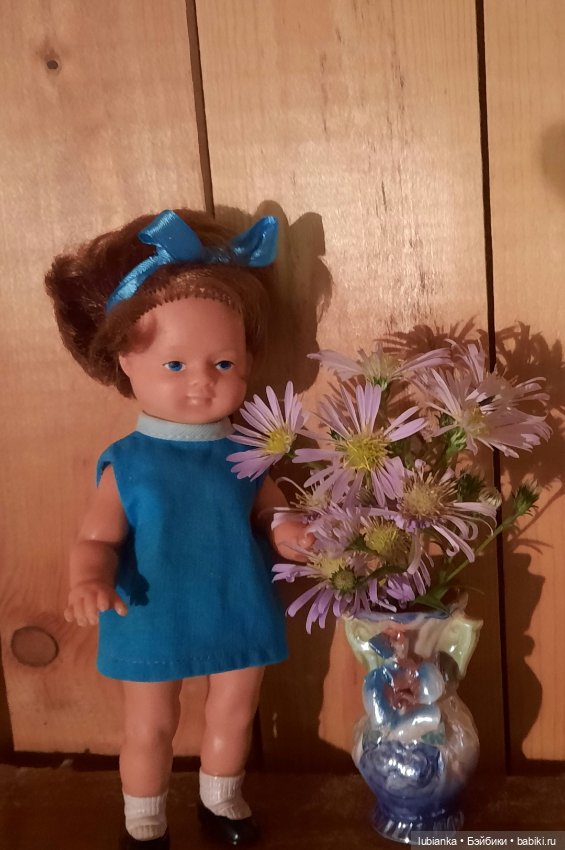 И опять Элечка на прогулке и с цветами🥰💜🌸🌼🌺 (фото 3)