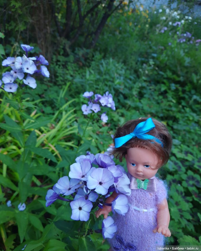 И опять Элечка на прогулке и с цветами🥰💜🌸🌼🌺 (фото 5)