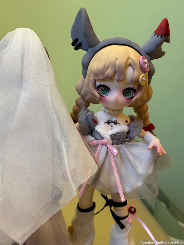 Страшно привлекательная Nyssa