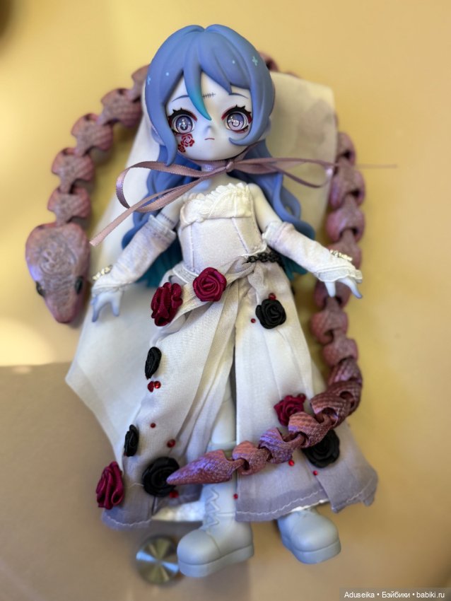 Страшно привлекательная Nyssa