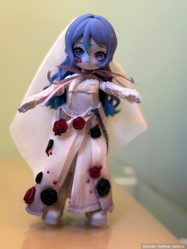 Страшно привлекательная Nyssa