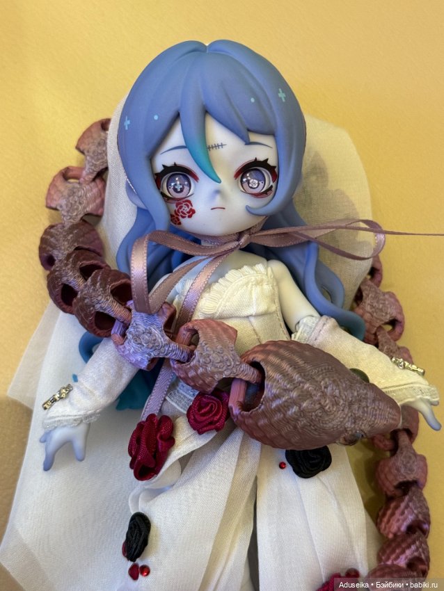 Страшно привлекательная Nyssa