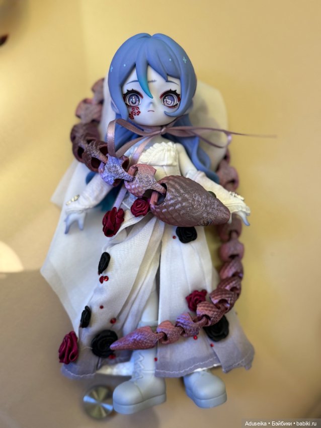 Страшно привлекательная Nyssa