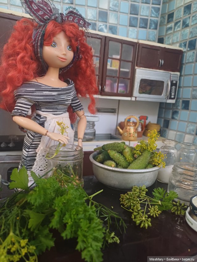 Маринуем огурцы 🥒🥒🥒 — Куклы Disney Animators и Принцессы Диснея: Disney Store (фото 3)