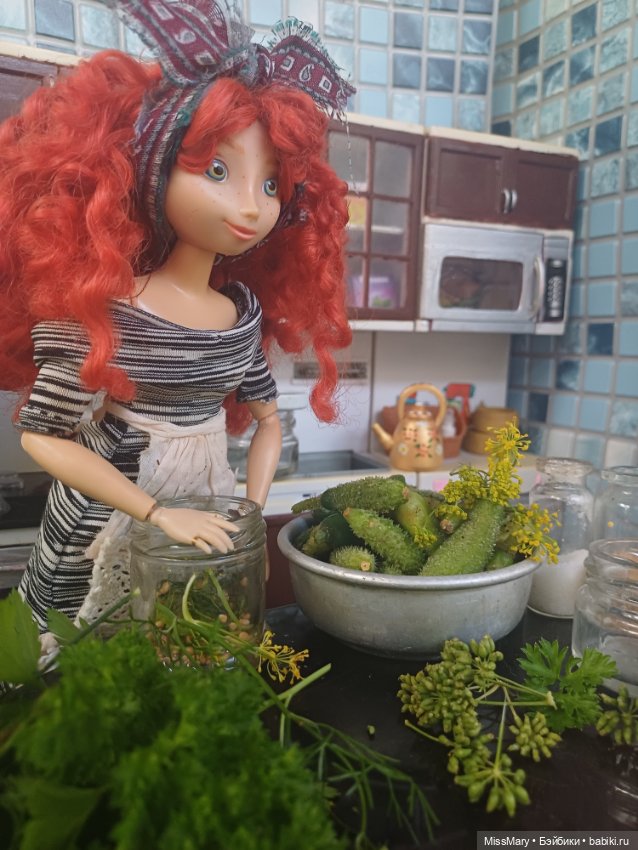 Маринуем огурцы 🥒🥒🥒 — Куклы Disney Animators и Принцессы Диснея: Disney Store (фото 7)