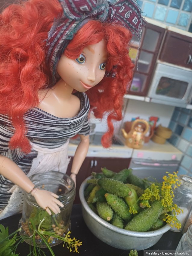 Маринуем огурцы 🥒🥒🥒 — Куклы Disney Animators и Принцессы Диснея: Disney Store (фото 6)