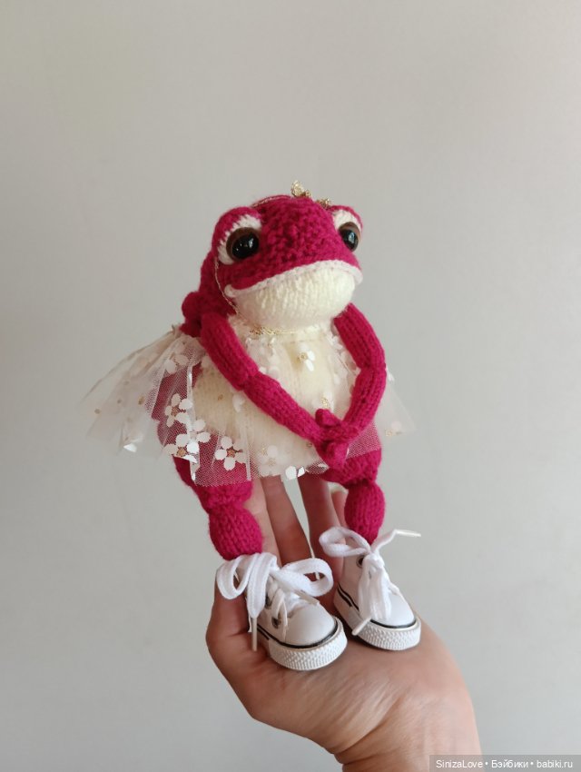 Жабки-туристки Ванда и Варда